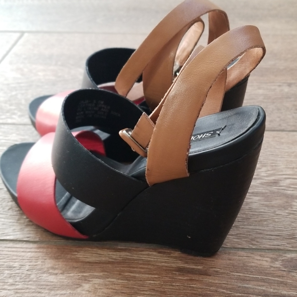 Color block wedges - Picture 2 of 5